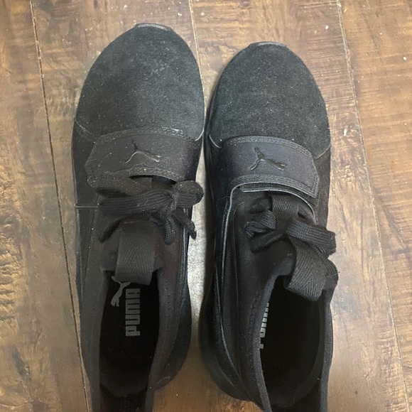 Puma sneakers - Picture 2 of 3